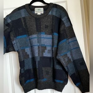 Men’s 100% Wool sweater, medium fit